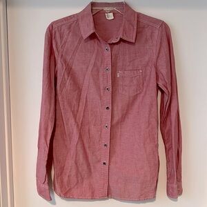 Levi’s Light Red Button Down Shirt Size Small